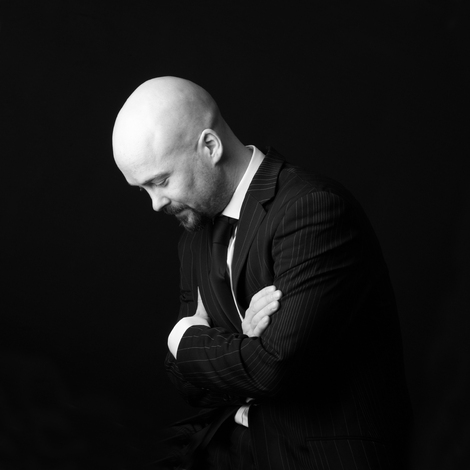 Derek Moloney image